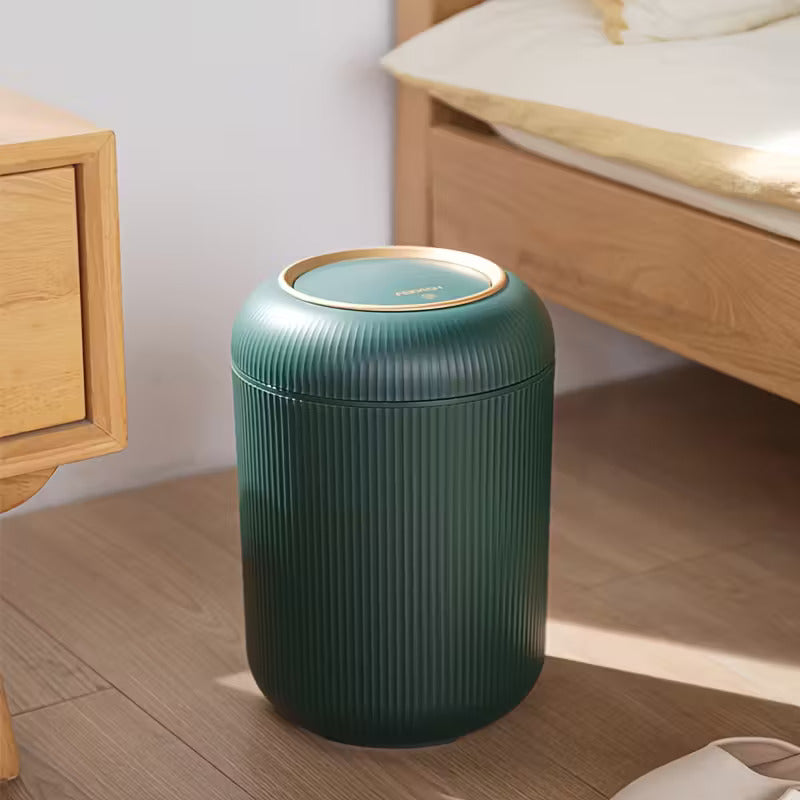 Oval Plastic Garbage Bin with Lid