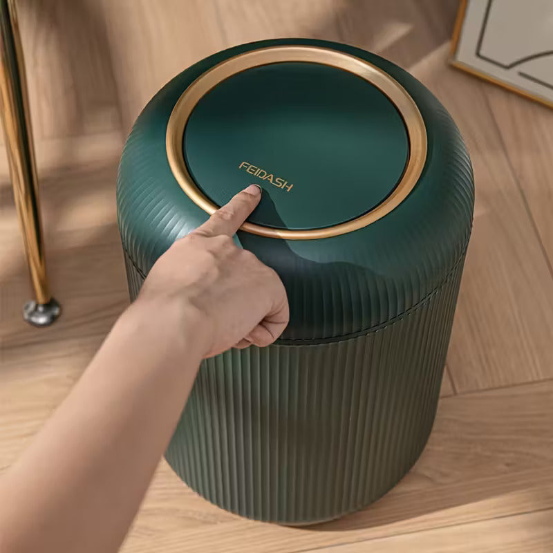 Oval Plastic Garbage Bin with Lid